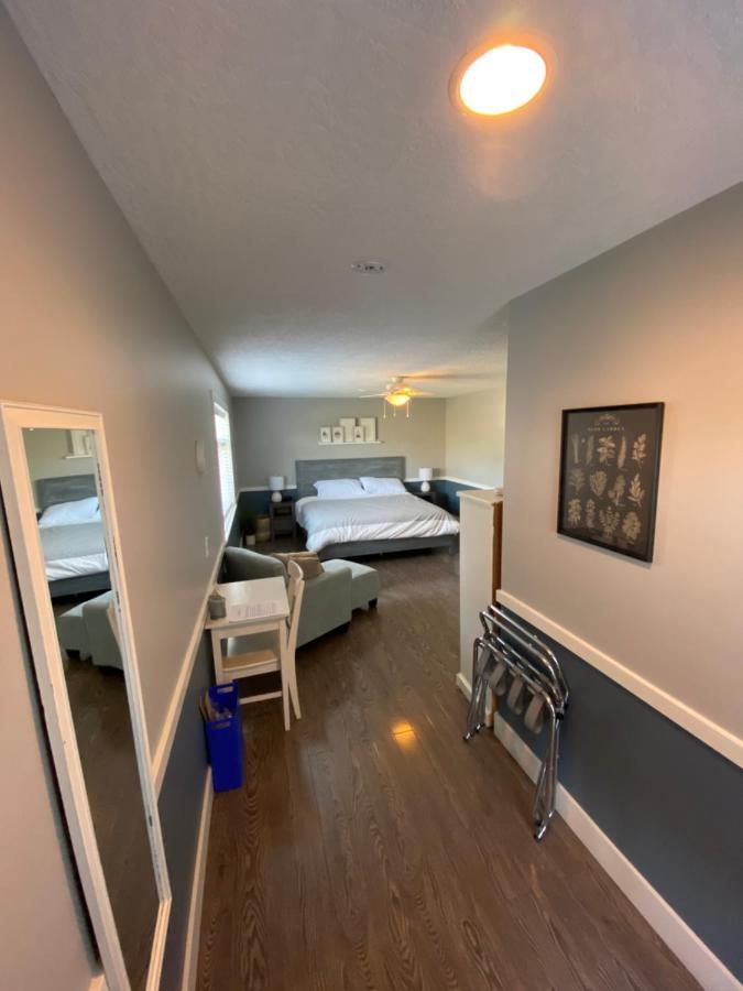 Guest Suites On Benvenuto 브렌트우드베이 외부 사진