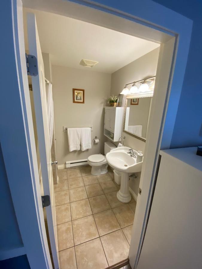 Guest Suites On Benvenuto 브렌트우드베이 외부 사진