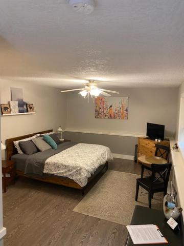 Guest Suites On Benvenuto 브렌트우드베이 외부 사진